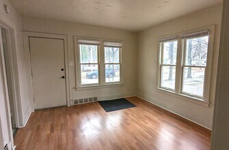 3317 Jefferson St in Muskegon Heights, MI - Building Photo - Building Photo