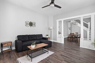 42 S Holmes Ave in Indianapolis, IN - Building Photo