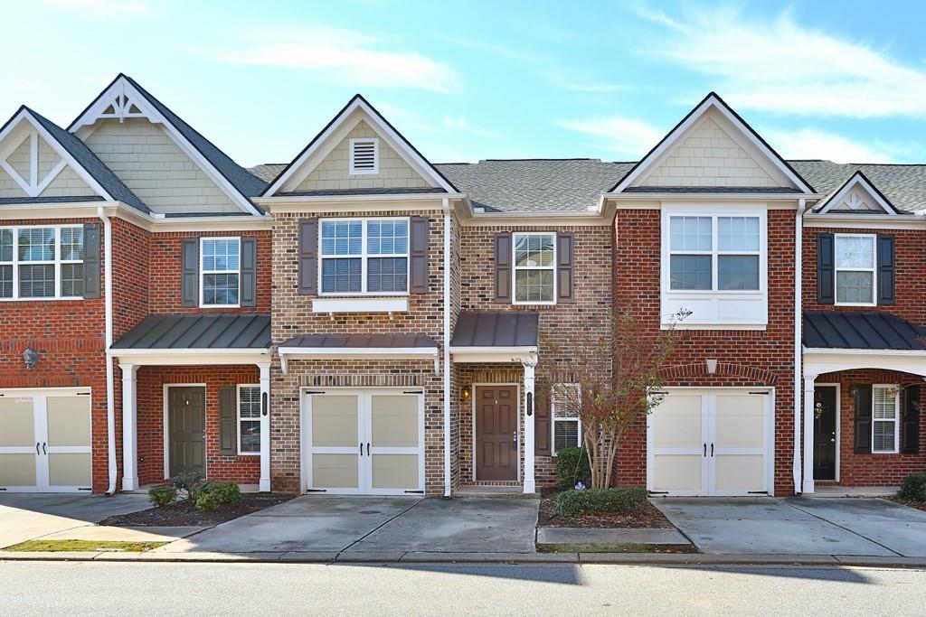 5595 Lindeman Ln in Alpharetta, GA - Building Photo