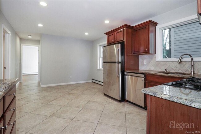 36 Devoe St in Dobbs Ferry, NY - Building Photo - Building Photo