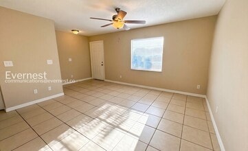 3060 St Paul Dr in Winter Haven, FL - Building Photo - Building Photo