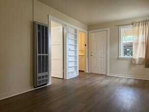 1036 W 20th St in Merced, CA - Building Photo - Building Photo