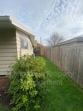 1720 NW 14th St in Corvallis, OR - Building Photo - Building Photo