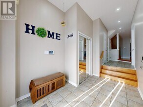 3231 Apricot St in Mississauga, ON - Building Photo - Building Photo