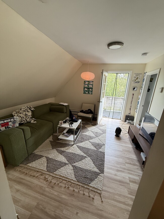 95 Hudson St, Unit 3rd floor