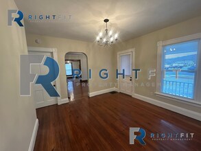 218 S Main St in Miamisburg, OH - Foto de edificio - Building Photo