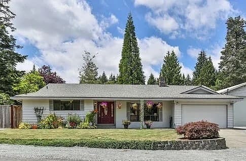 property at 11524 38th Dr SE