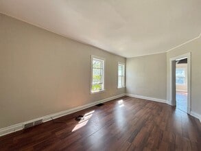 802-806 W Cedar St in Kalamazoo, MI - Building Photo - Building Photo