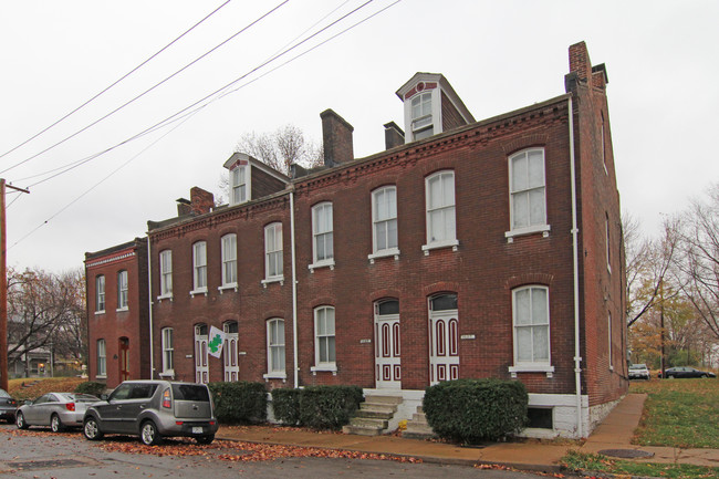 Barton Apartments III in St. Louis, MO - Building Photo - Building Photo