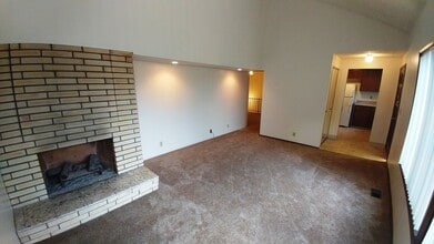 2170-2172 McLean Blvd in Eugene, OR - Building Photo - Building Photo