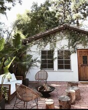 22154 Avenue Morelos in Woodland Hills, CA - Building Photo - Building Photo