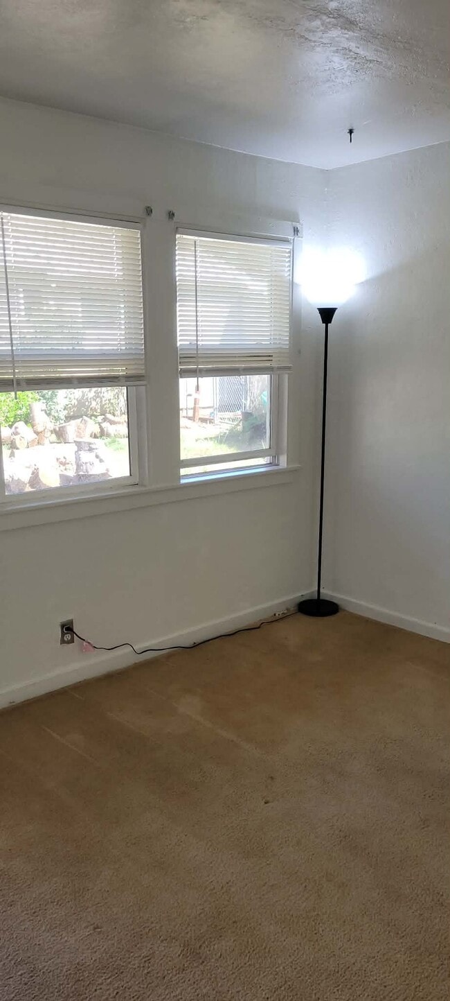 816 W Marlette St in Ione, CA - Building Photo - Building Photo