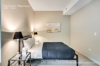 851 W Grand Ave.-Unit -2/2 in Chicago, IL - Building Photo - Building Photo