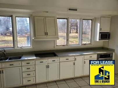 5926 Clover Rd in Manitowoc, WI - Building Photo - Building Photo