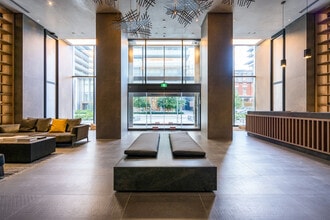 55-2755 Charles St E in Toronto, ON - Building Photo - Building Photo