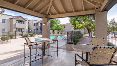 Cantera in Tucson, AZ - Foto de edificio - Building Photo