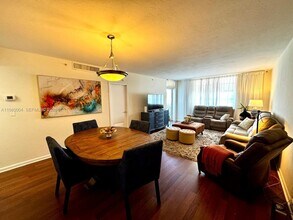 3001 S Ocean Dr in Hollywood, FL - Foto de edificio - Building Photo