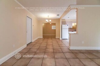 7041 SW 2nd Ct in Pembroke Pines, FL - Building Photo - Building Photo