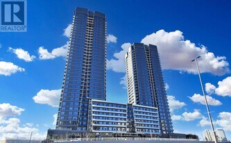 30 Upper Mall Wy, Unit 2401 in Vaughan, ON - Building Photo