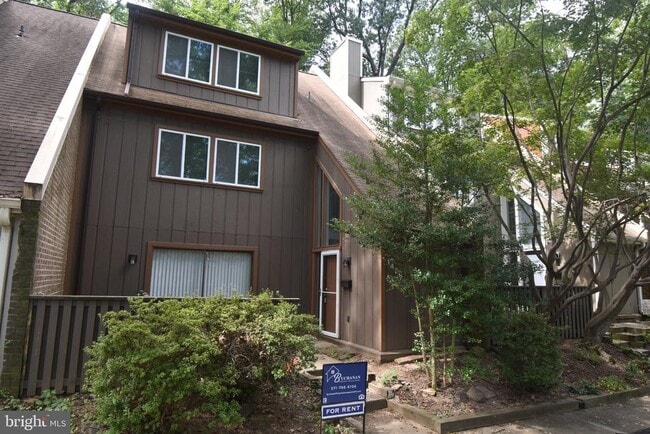 property at 1436 Greenmont Ct