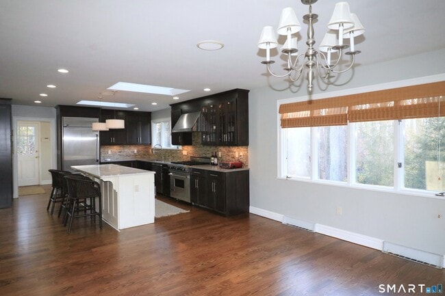 950 Rock Rimmon Rd in Stamford, CT - Building Photo - Building Photo