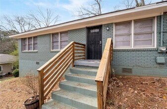 2911 Gresham Rd S E in Atlanta, GA - Building Photo - Building Photo