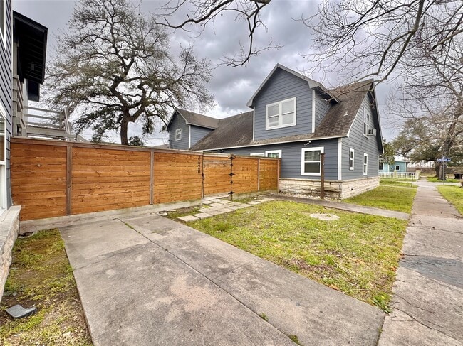 3420 Michigan St