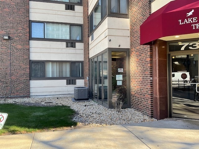 7337 S South Shore Dr in Chicago, IL - Building Photo - Building Photo