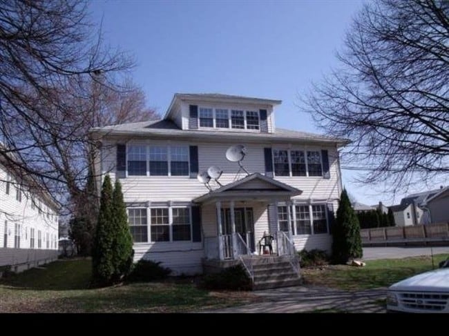 99 Maffett St, Unit 1