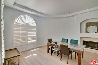 923 Derek Dr in Arcadia, CA - Building Photo - Building Photo