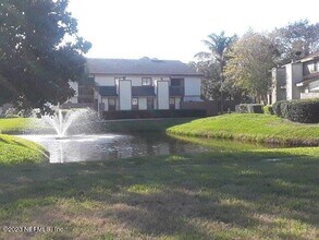 1503 Challenger Ct W in Jacksonville, FL - Building Photo - Building Photo