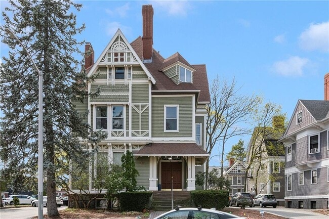 87 Cooke St in Providence, RI - Building Photo - Building Photo