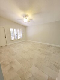 8085 SE Villa Cir in Hobe Sound, FL - Foto de edificio - Building Photo