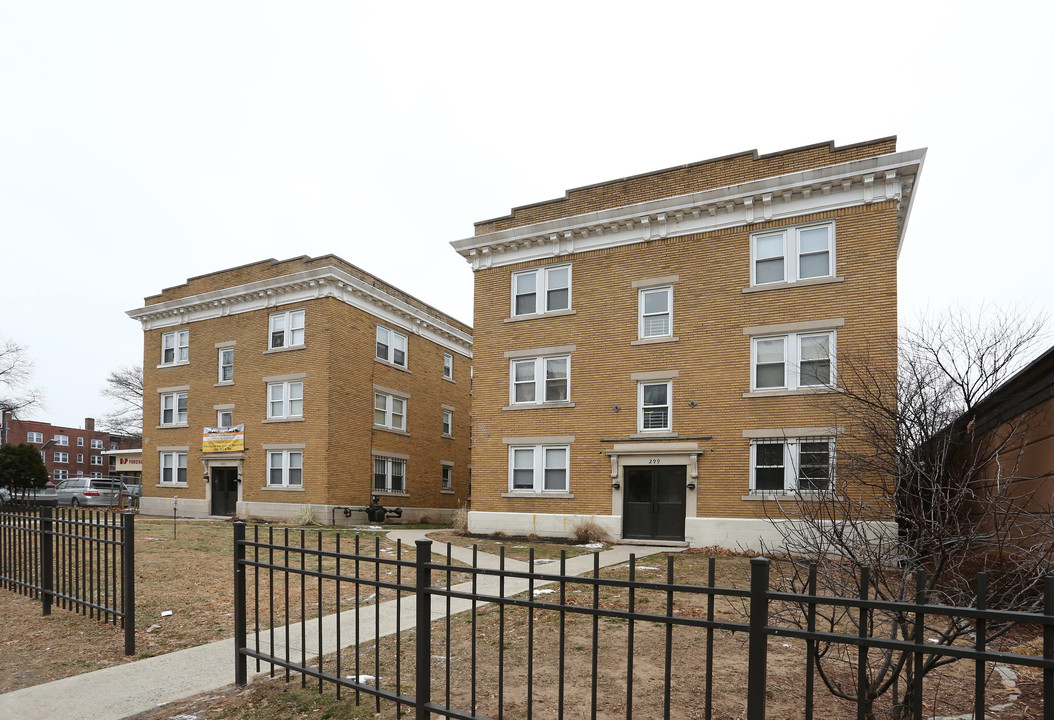 299 Washington St in Hartford, CT - Building Photo