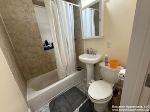 887 Huntington Ave, Unit 1 in Boston, MA - Building Photo - Building Photo