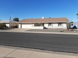 10226 W Gulf Hills Dr in Sun City, AZ - Building Photo