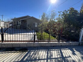 770 E 12th St in Pomona, CA - Building Photo