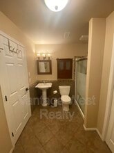 445-445 Yates Rd in Kelowna, BC - Building Photo - Building Photo