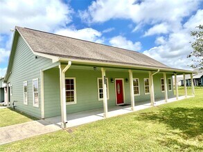 4212 County Rd 182 in Alvin, TX - Building Photo - Building Photo