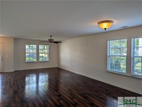 325 Windmill Dr in Rincon, GA - Foto de edificio - Building Photo