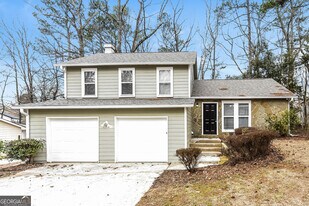 790 Greenhedge Way in Stone Mountain, GA - Building Photo