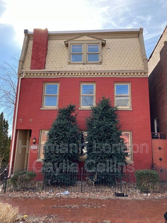 906 Geyer Ave in St. Louis, MO - Building Photo