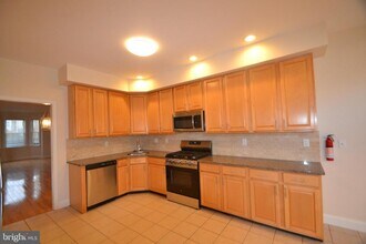 105 Bolton Ct in Ambler, PA - Building Photo - Building Photo