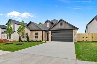 7203 SW Basswood Ave in Bentonville, AR - Building Photo - Building Photo