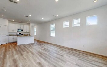 5961045102 A in Missouri City, TX - Building Photo - Building Photo