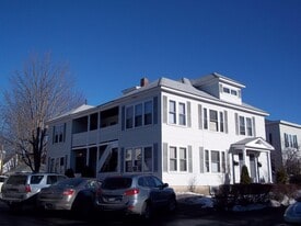 56 Brook St in Manchester, NH - Building Photo