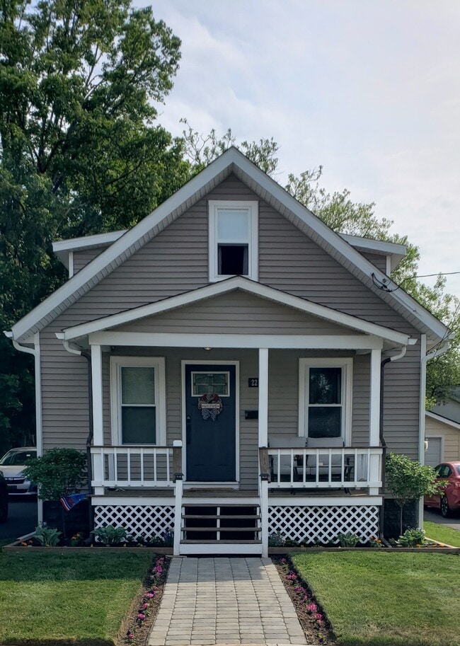 property at 2215 Maynard Ave