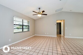 9076 Pineapple Rd in Ft. Myers, FL - Building Photo - Building Photo