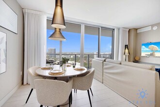 4010 S Ocean Dr in Hollywood, FL - Building Photo - Building Photo