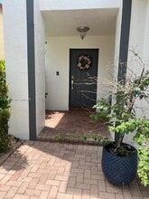 1298 NW 192nd Terrace in Pembroke Pines, FL - Building Photo - Building Photo